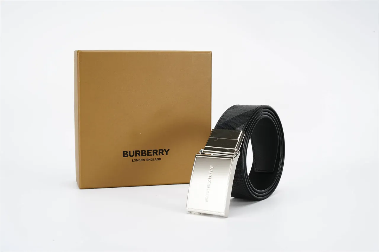 Burberry Knight Black Check Reversible Leather Belt 6