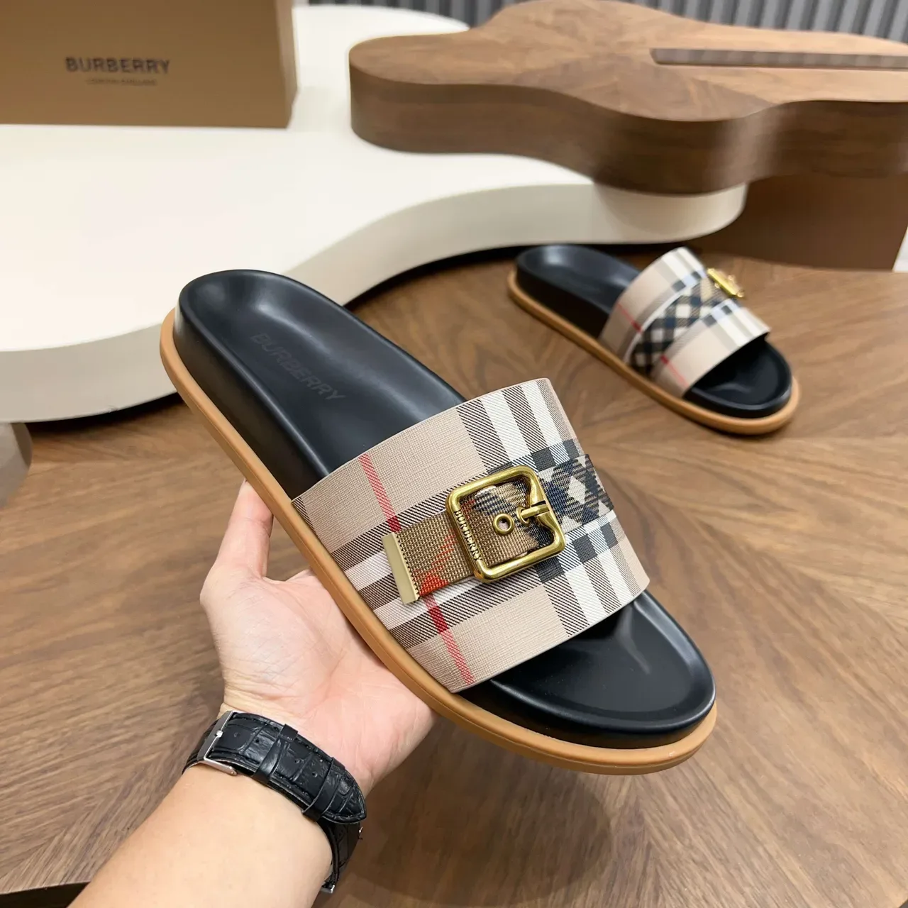 Burberry Knight Check Strap Casual Sandals 12