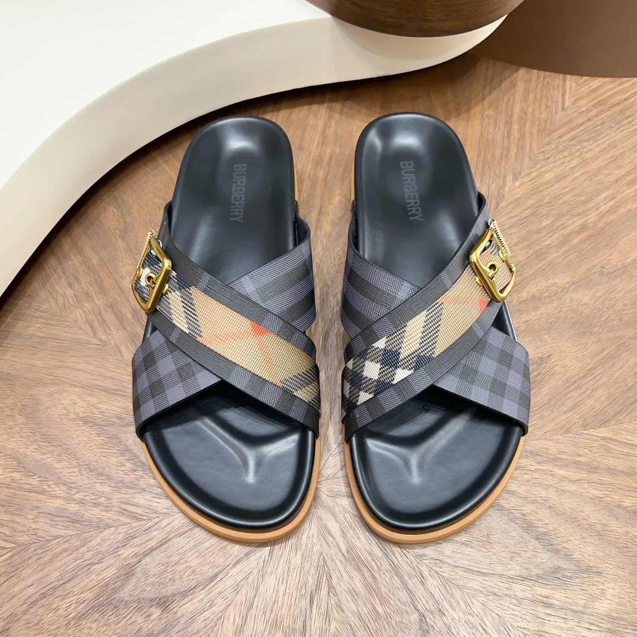 Burberry Knight Check Strap Casual Sandals 16