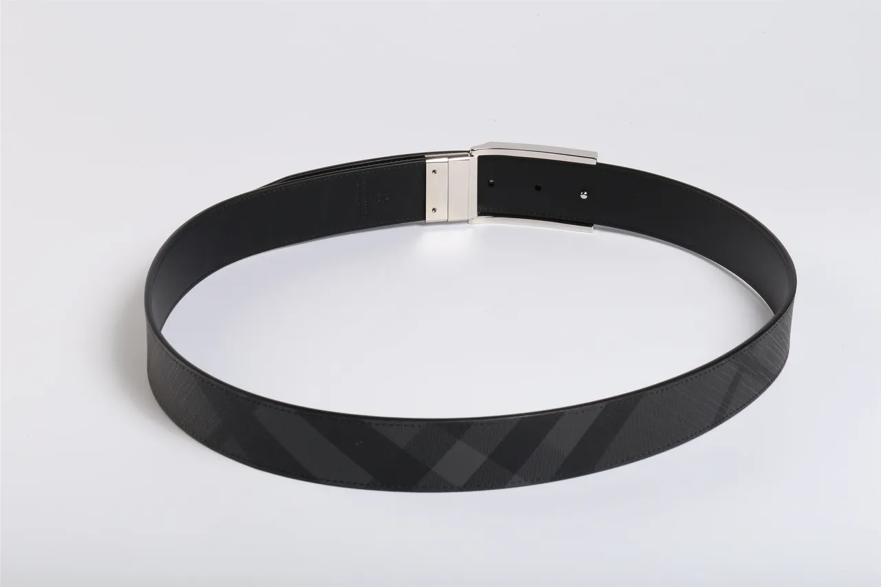 Burberry Knight Gray Black Geometric Check Leather Belt 7