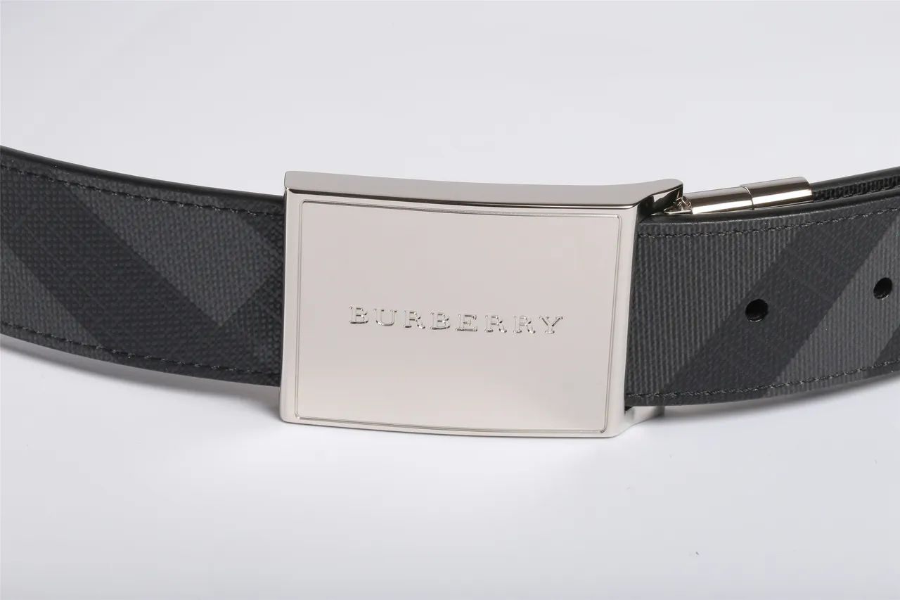 Burberry Knight Gray Black Geometric Check Leather Belt 8