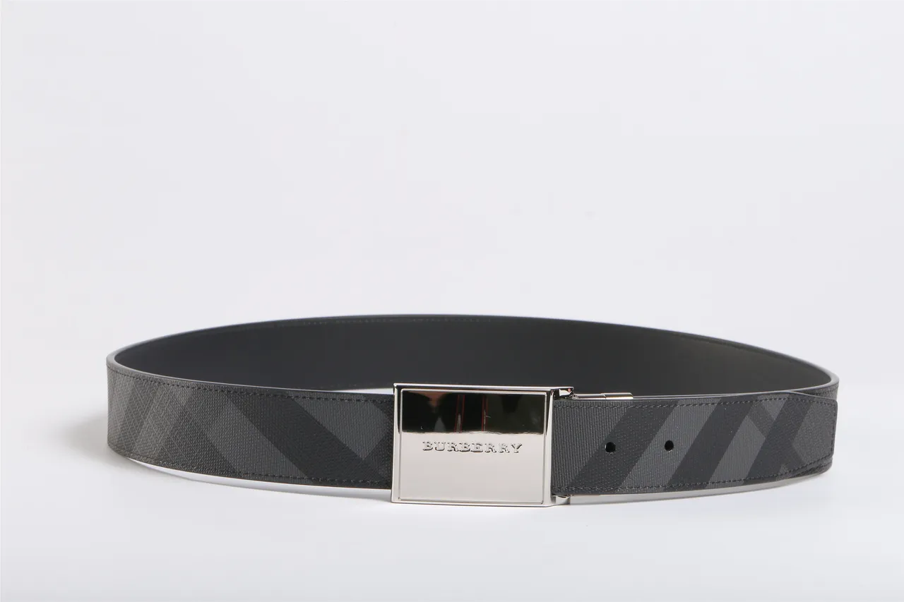 Burberry Knight Gray Black Geometric Check Leather Belt 10