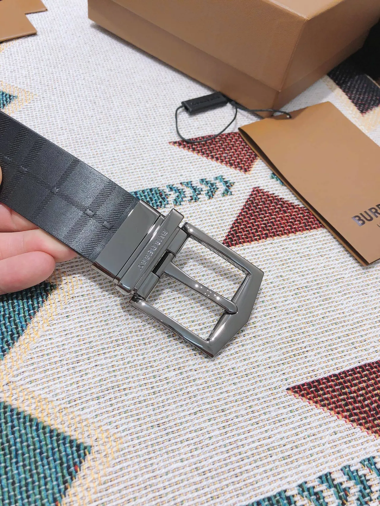 Burberry Knight Reversible Black Leather Belt 6