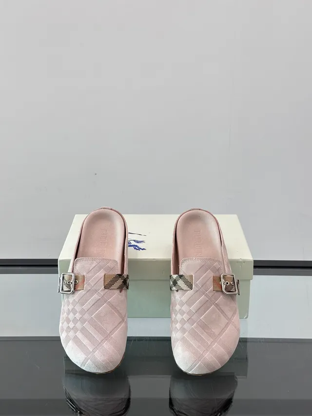 Burberry Lola وردي بيج مبطن نسيج سلة سويد شيك منزل حزام أحذية كاجوال 3