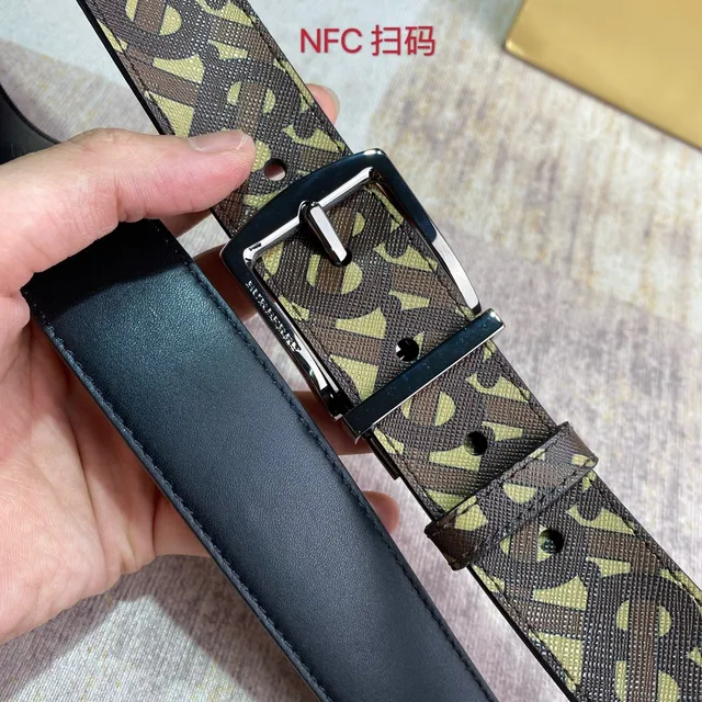 Burberry Monogram Cinto reversível Marrom Bege Preto Couro 3