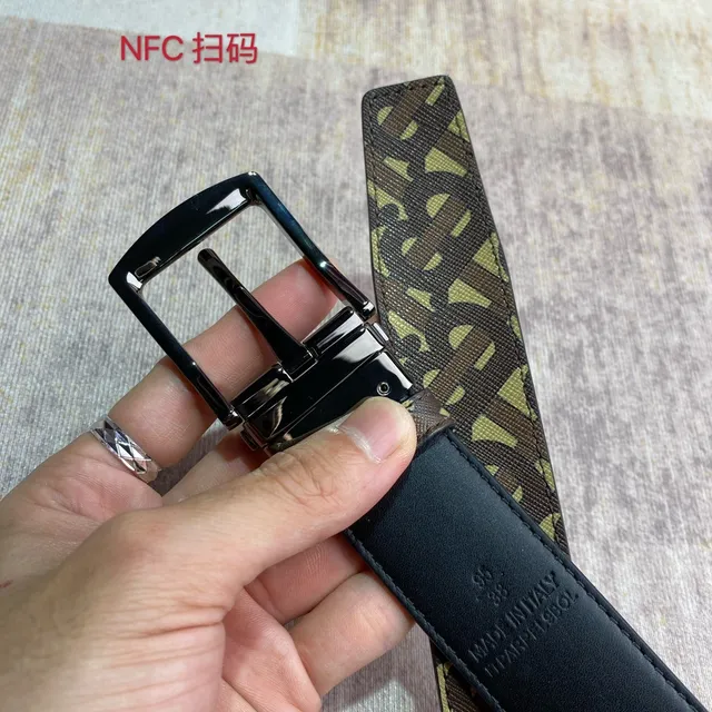 Burberry Monogram Cinto reversível Marrom Bege Preto Couro 7