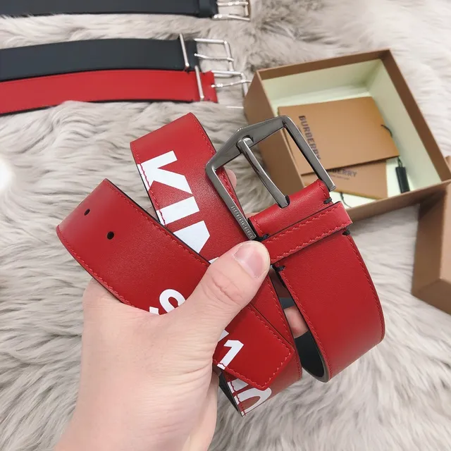 Burberry Ceinture en cuir rouge noir réversible avec boucle pin argentée 7