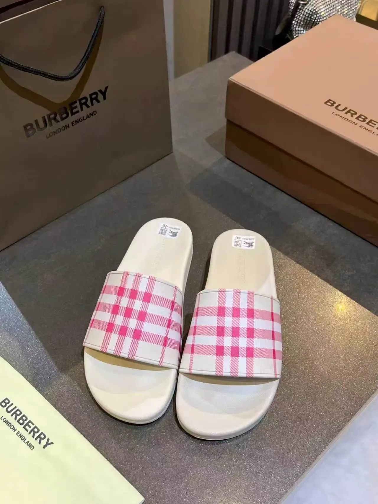Burberry Slide Beige Pink Single-Strap Check-Patterned Slippers 4