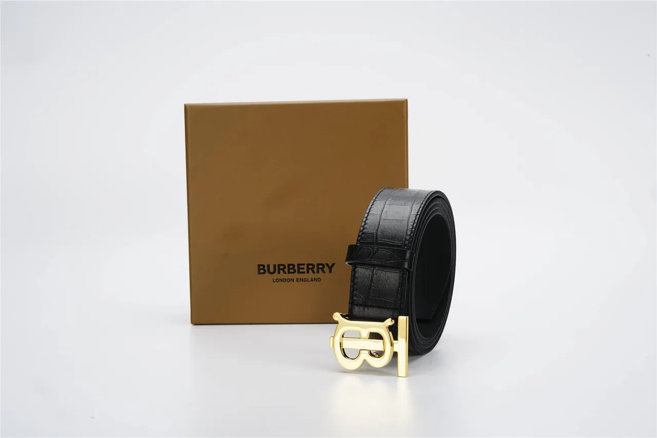Burberry TB Belt Ceinture en cuir noir embossée crocodile 5