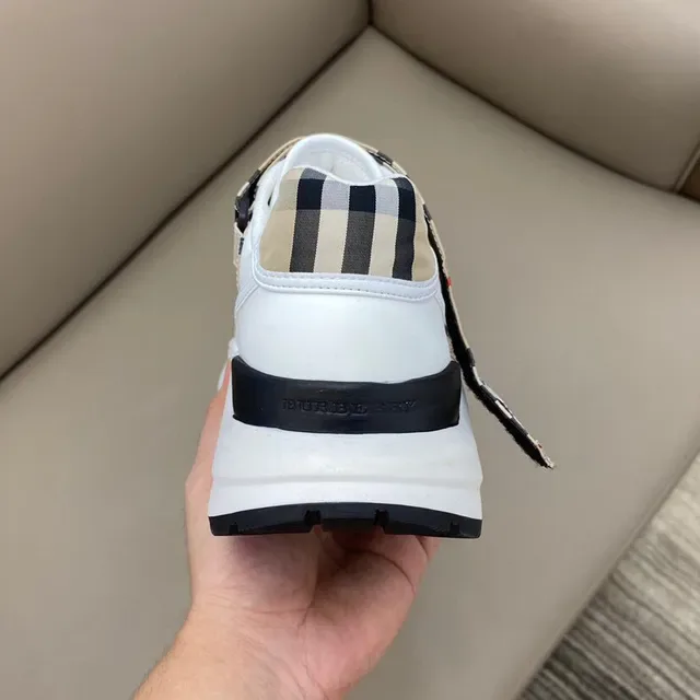 Burberry 白米色 皮革鞋面 格子面板 生活方式休闲鞋 3
