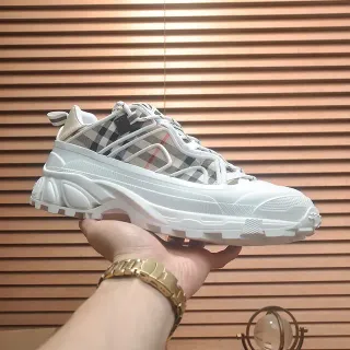 Burberry White Beige Sole Check-Pattern Upper Chunky Sneakers