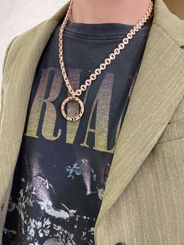 Bvlgari B.zero1 Collier pendentif circulaire en or rose diamanté 3