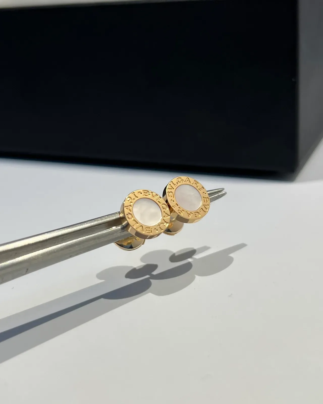 Bvlgari B.zero1 Round White Ceramic and Gold-Tone Stud Earrings 5