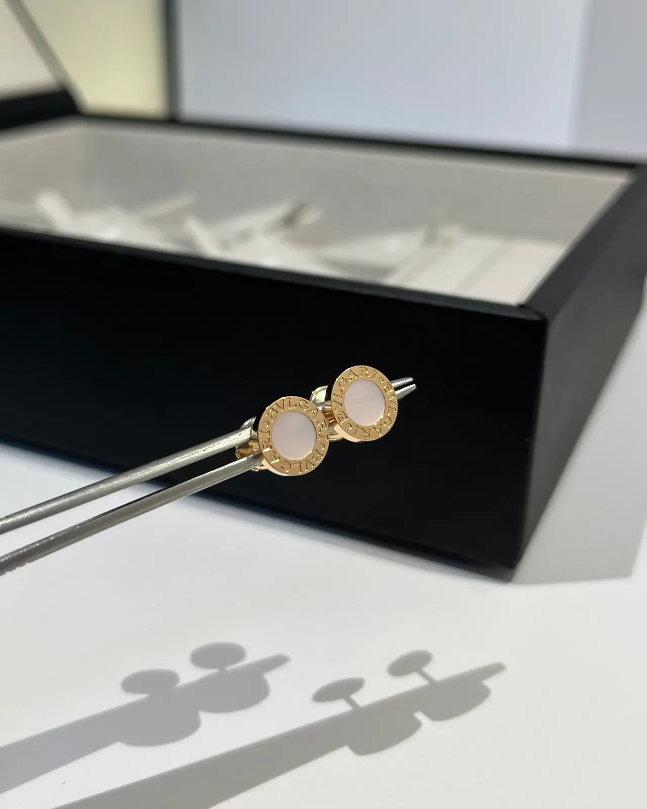 Bvlgari B.zero1 Round White Ceramic and Gold-Tone Stud Earrings 7