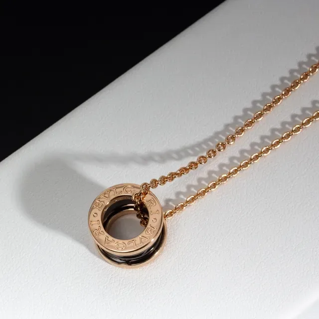 Bvlgari B.zero1 Collier Céramique et Or Rose Empilable 3
