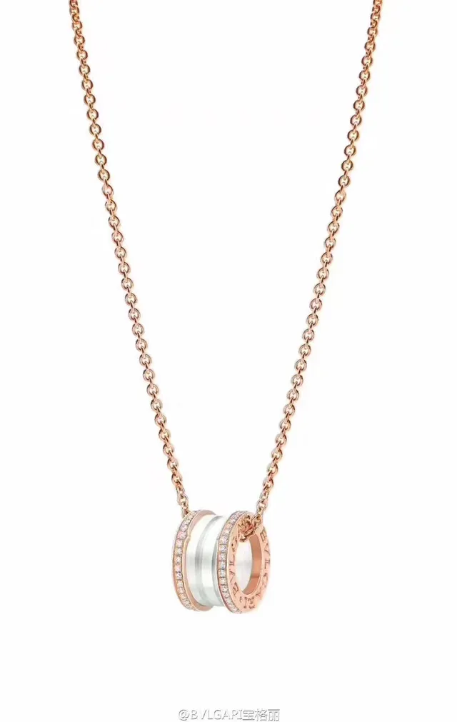 Bvlgari B.zero1 सादा सिरेमिक এবং পাভে ডায়মন্ড পেন্ড্যান্ট নেকলেস 9