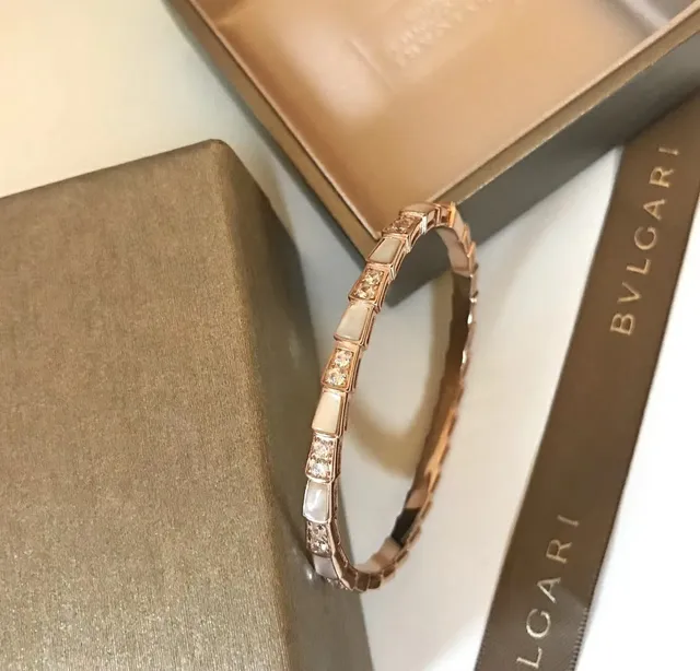Bvlgari জ্যামিতিক গোলাপী সোনা মাতৃশঙ্খ এবং Pavé ব্রেসলেট 3