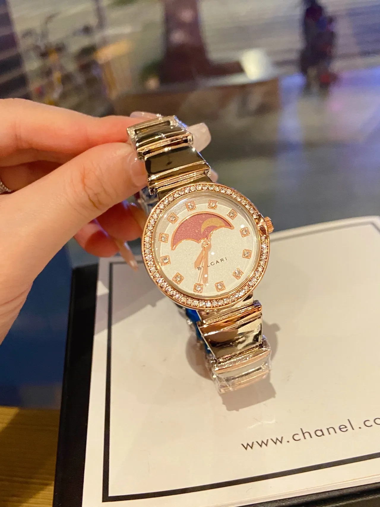 Bvlgari Ouro Branco Fase Lunar Dial Bisel Cristal Quartz Relógio 2