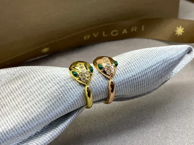 Bvlgari Serpenti Snake-Head Pavé Diamond and Gemstone Bagues 5