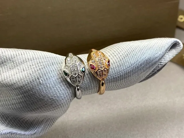 Bvlgari Serpenti Snake-Head Pavé Diamond and Gemstone Bagues 6