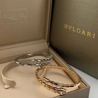 Bvlgari Serpenti Tubogas Diamond-Paved Snake Head Bracelet