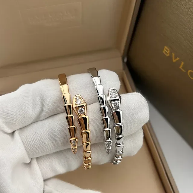 Bvlgari Serpenti Tubogas Diamond-Paved Snake Head Bracelet 3