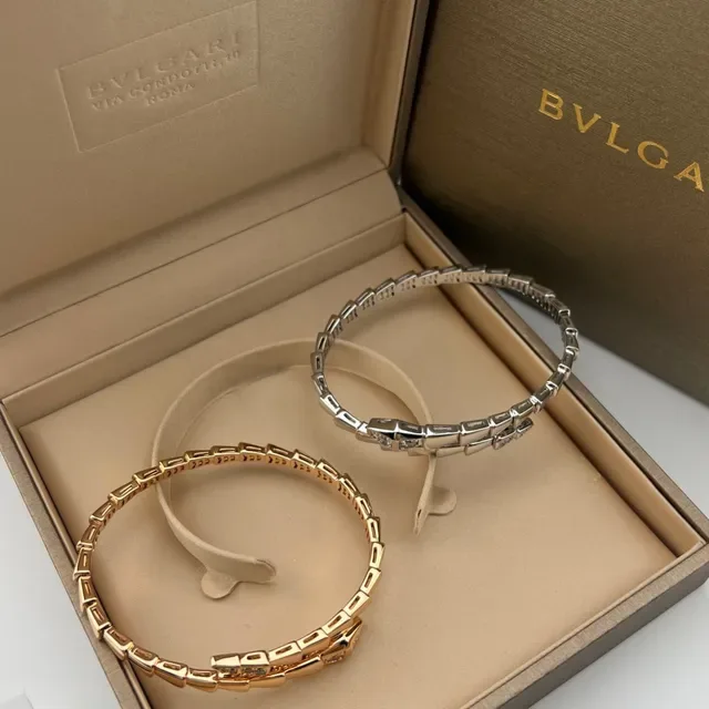 Bvlgari Serpenti Tubogas Diamond-Paved Snake Head Bracelet 4