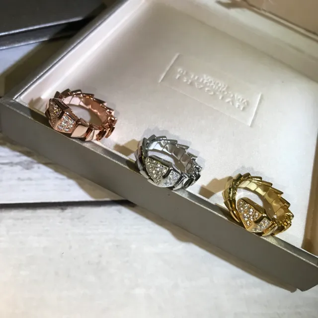 Bvlgari Serpenti Viper Pavé Diamond त्रिकोणीय सिर की अंगूठी 7