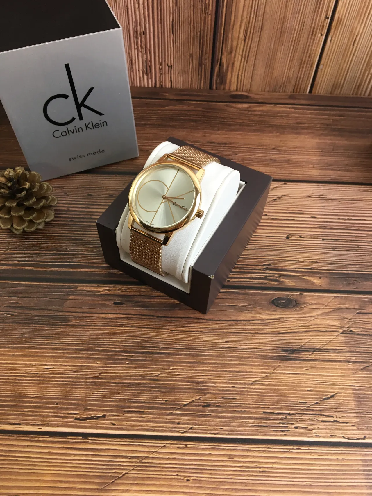 Calvin Klein Minimal Bracelet Maille Or-Ton Montre Quartz 3