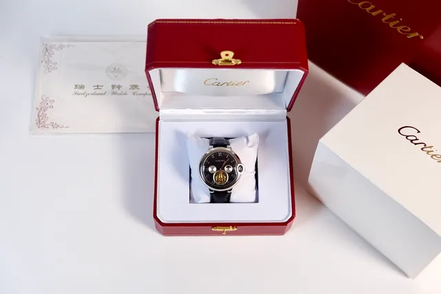 Cartier Ballon Bleu de Cartier Chronographe Tourbillon Cadran Noir Montre Mécanique 5