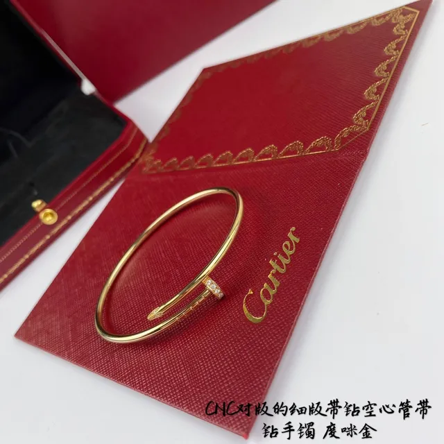 Cartier Juste un Clou Pavé-Motif Clou Diamant Bracelets Tubulaires 2