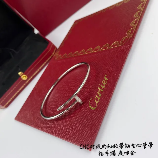 Cartier Juste un Clou Pavé-Motif Clou Diamant Bracelets Tubulaires 3