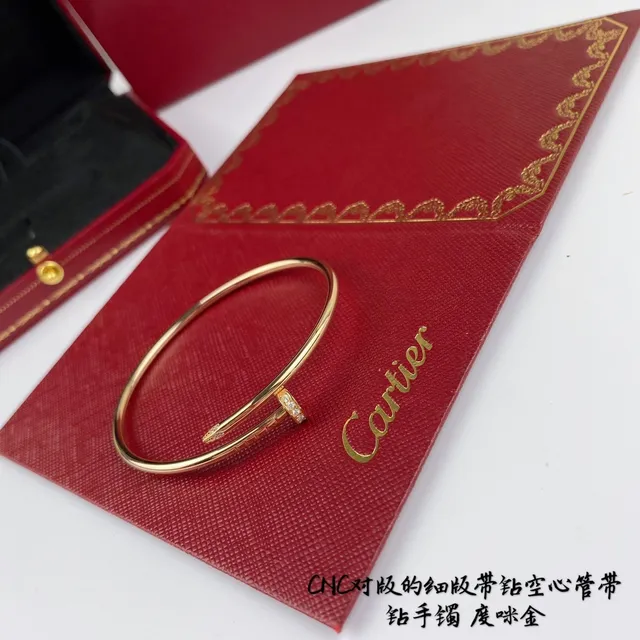 Cartier Juste un Clou Pavé-Motif Clou Diamant Bracelets Tubulaires 4