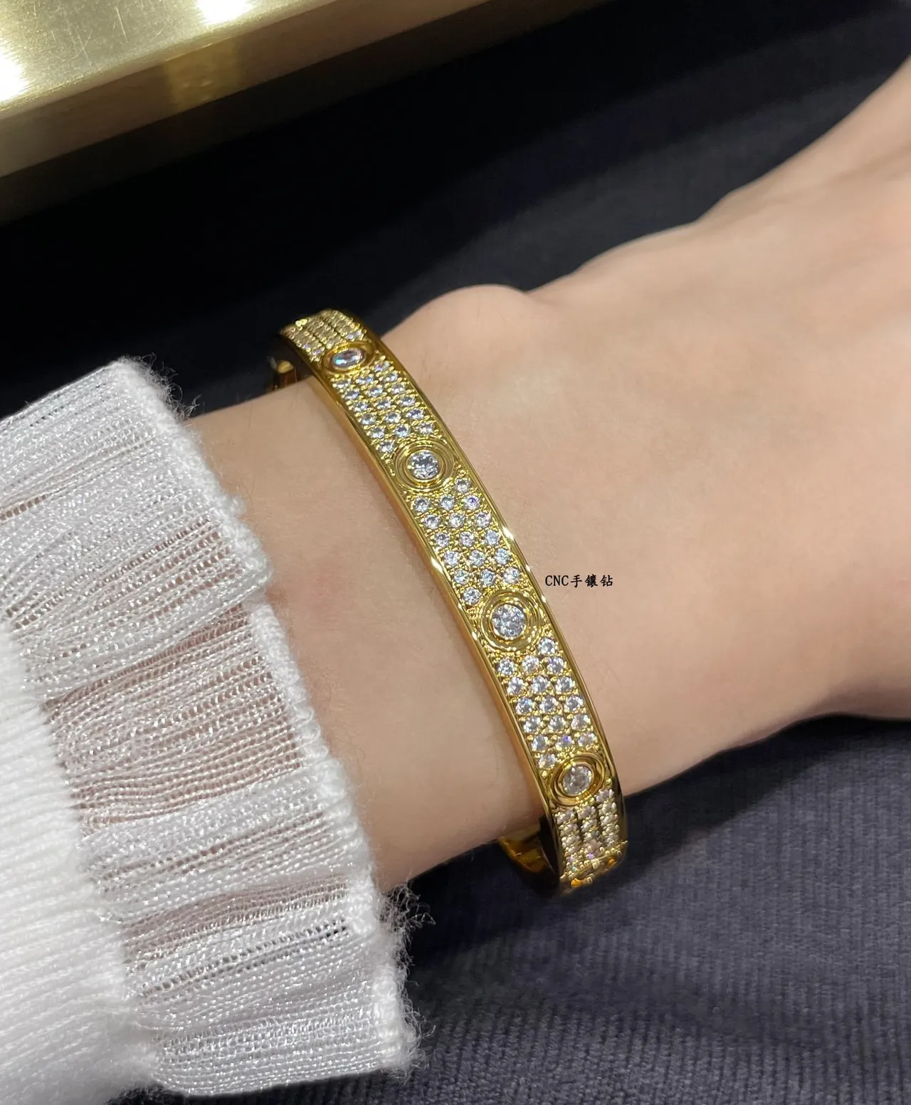 Cartier Juste un Clou Pavé Diamond কঠিন ব্যাঙ্গেল ব্রেসলেট 6