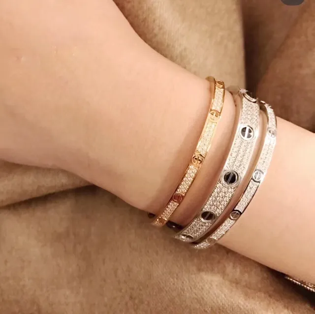 Cartier Love Brazaletes de Bisagra con Motivo de Tornillo Pavé-Set 5