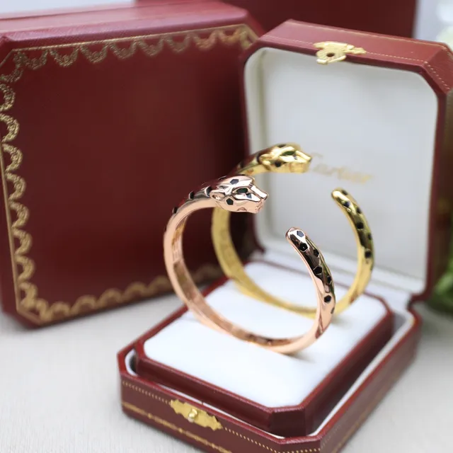 Cartier Panthère Pulseira com cabeça de pantera de ouro e esmalte preto 7