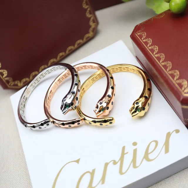Cartier Panthère Pulseira com cabeça de pantera de ouro e esmalte preto 9