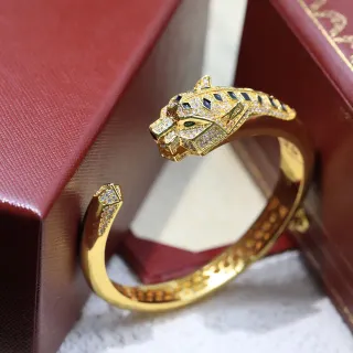 Cartier Panthère Gold Diamond Onyx Panther Head Bracelet
