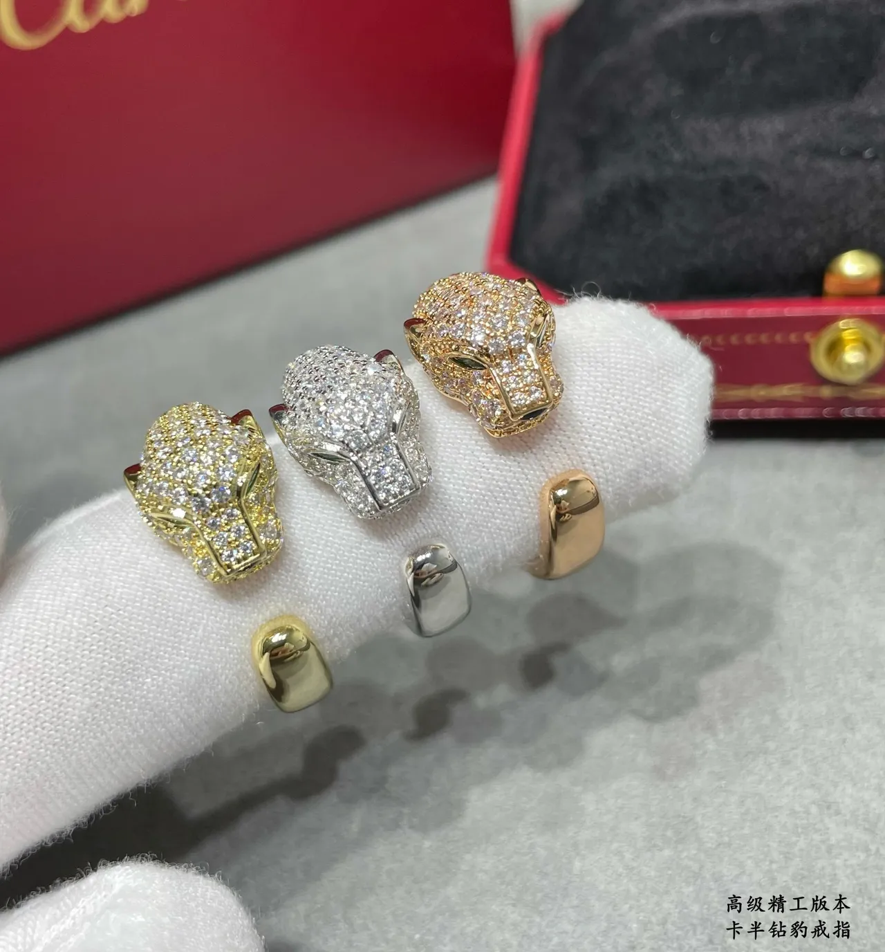 Cartier Panthère Pavé Anel de cabeça de pantera com banda aberta 3