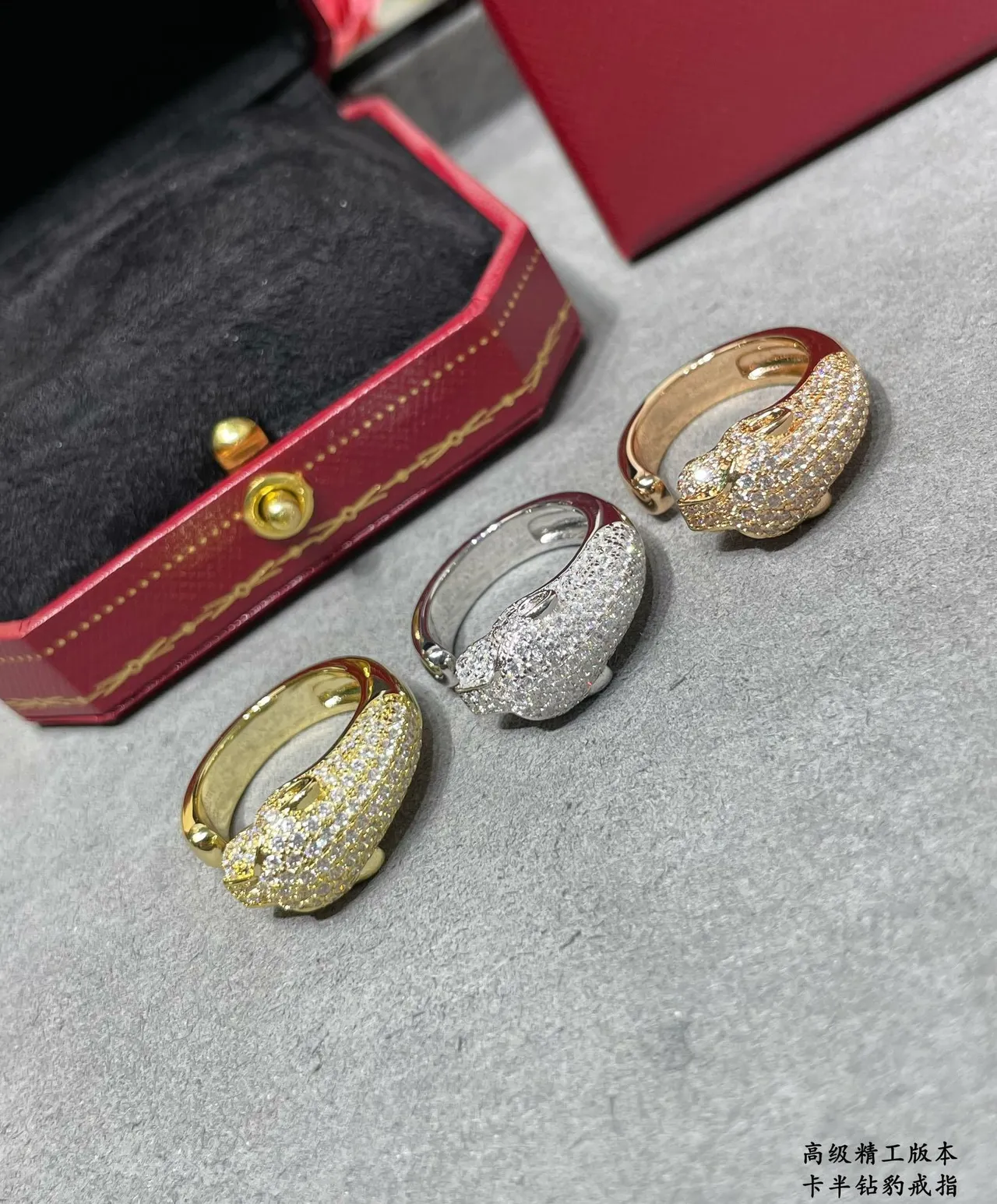 Cartier Panthère Pavé Anel de cabeça de pantera com banda aberta 8