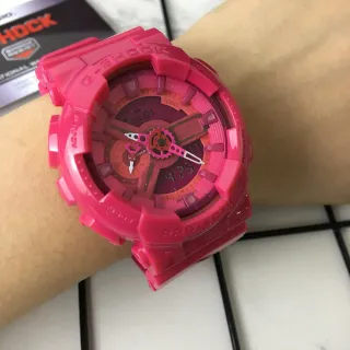 Casio G-Shock GA-100 Montre de sport en résine rose