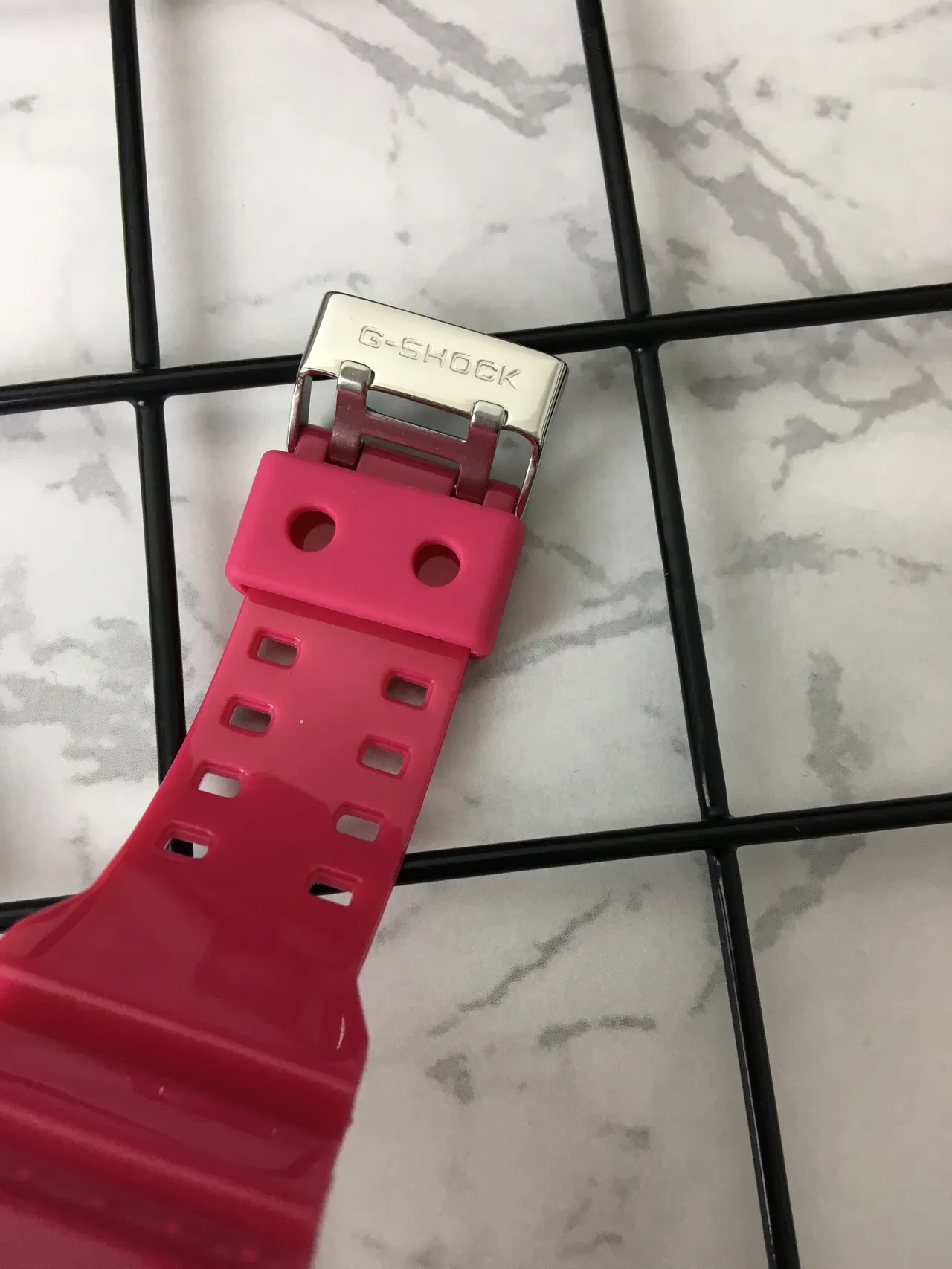 Casio G-Shock GA-100 Montre de sport en résine rose 5