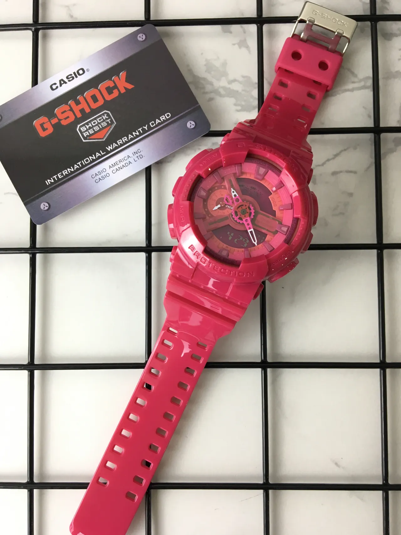 Casio G-Shock GA-100 Montre de sport en résine rose 6