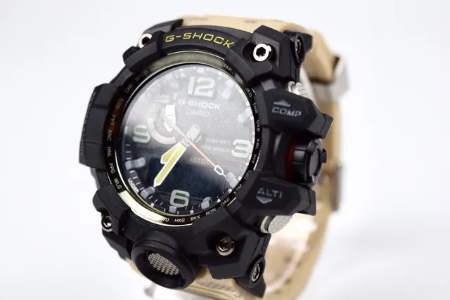 Casio G-Shock Mudmaster Black Beige Rugged Multi-Sensor Case Camouflage Strap Watch 6