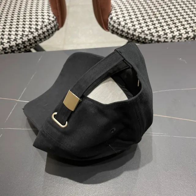 Céline Embroidered Double-C Logo Black Baseball Cap 2