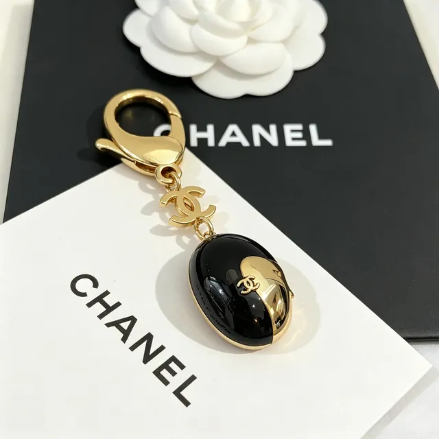 Chanel Black Gold Oval Enamel Pendant Hardware Jewelry 5