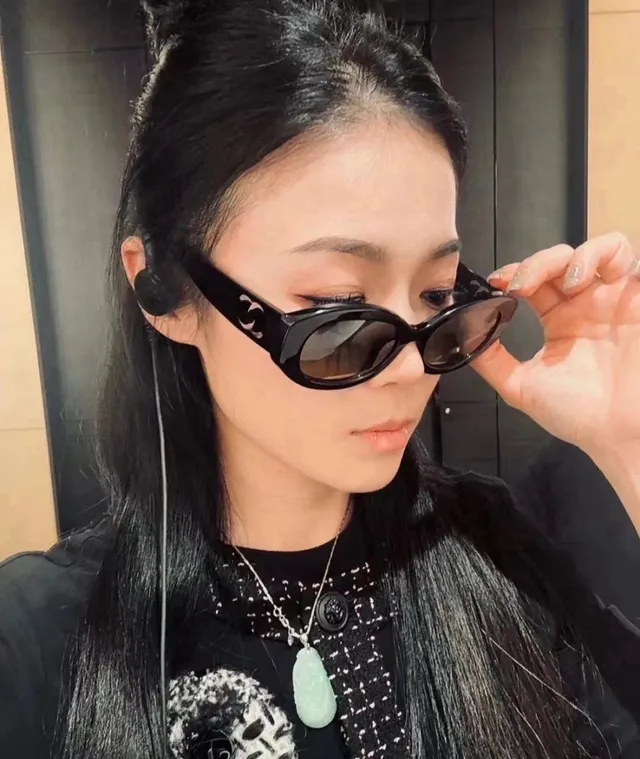 Chanel 黑色椭圆形醋酸纤维镜框 Interlocking CC Logo 太阳镜 5