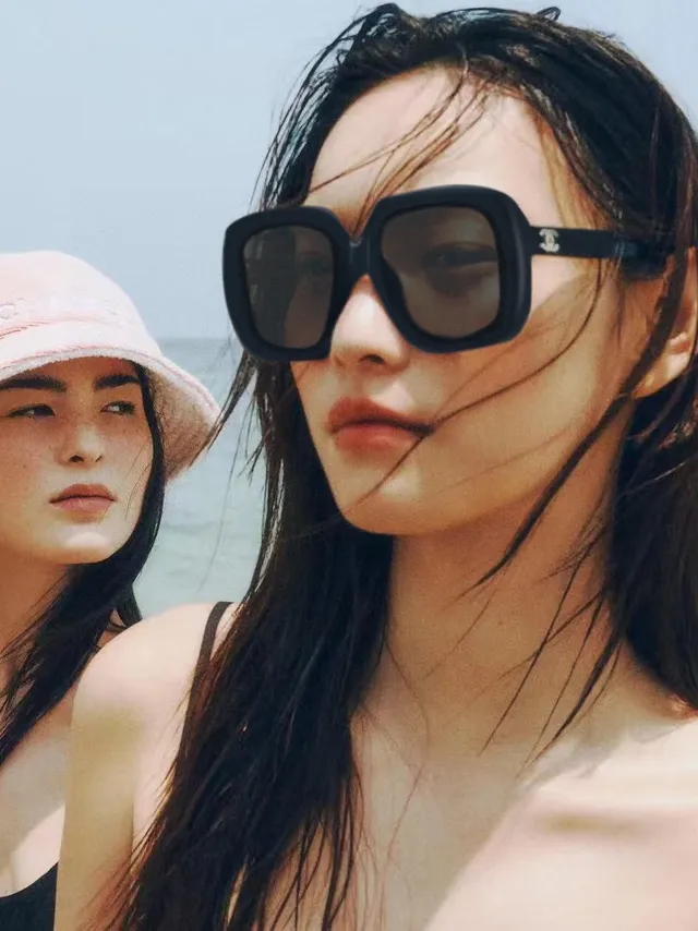 Chanel 黑色 紫色 超大方框 厚醋酸纤维镜腿 太阳镜 2
