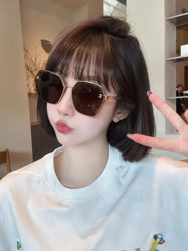 Chanel Black Silver Octagonal Frame Thin Metal Construction Sunglasses 5