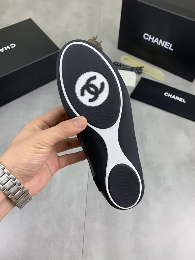 Chanel Black White Two-Tone Leather And Textile Upper Lifestyle Sneakers 3